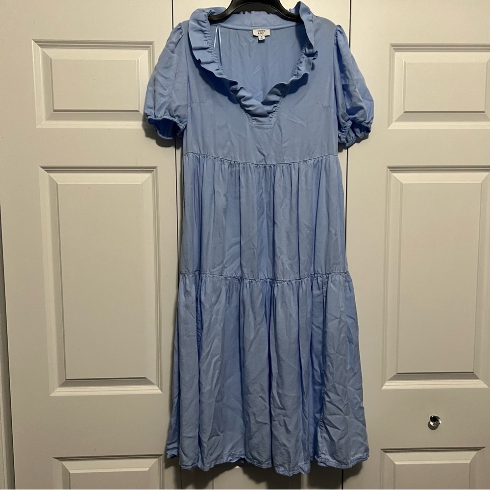 crown & ivy Light Blue Ruffle V-Neck Tiered Dress